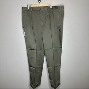 NWT Axist Men’s dress pants in earth